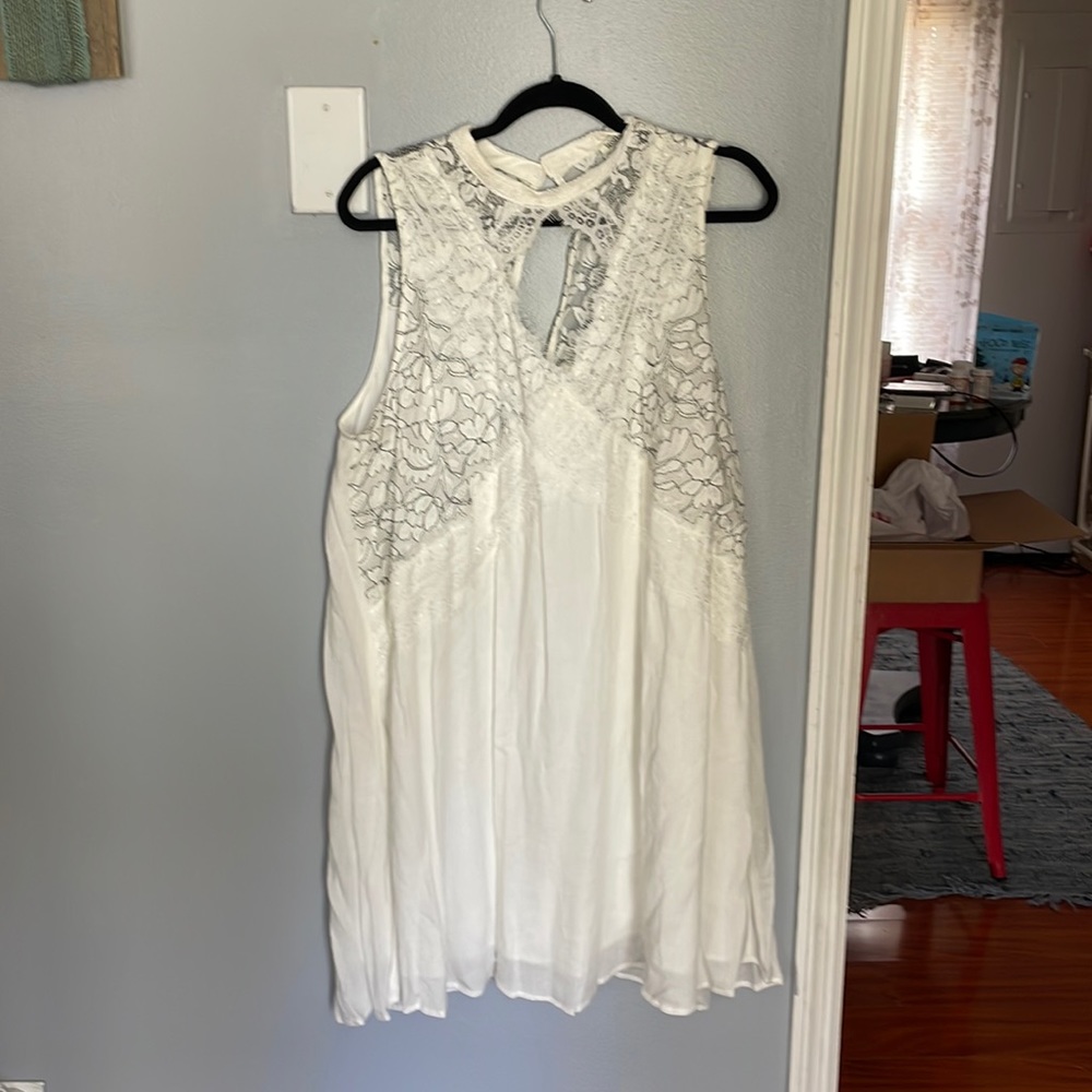 White lace dress